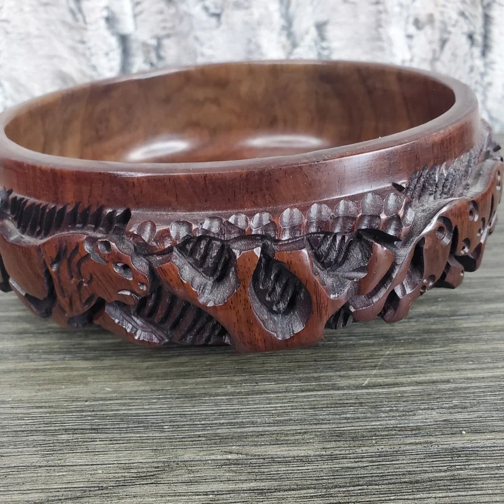 Detailed Craved Safari Jungle Animals Dark Rosewood‎ Thick Decorative Bowl 6.5